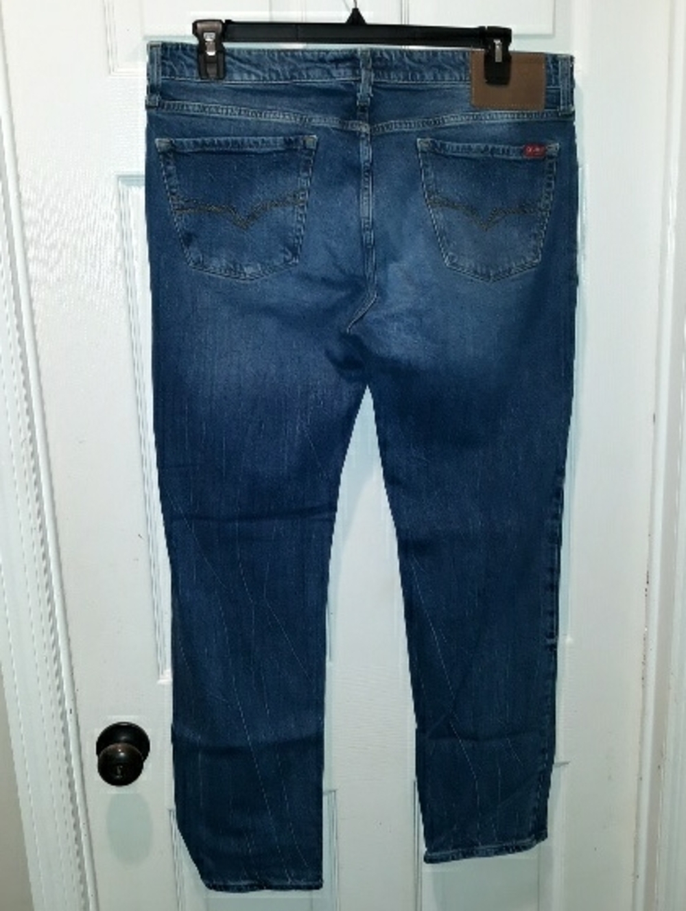 Guess Los Angeles "Lincoln-Slim Straight" Jean